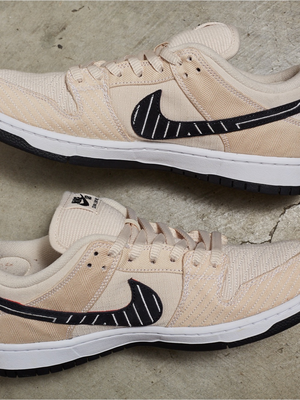 Nike x Albino & Preto SB Dunk Low Pro ‘Jiu-Jitsu’ - Picture 2 of 10